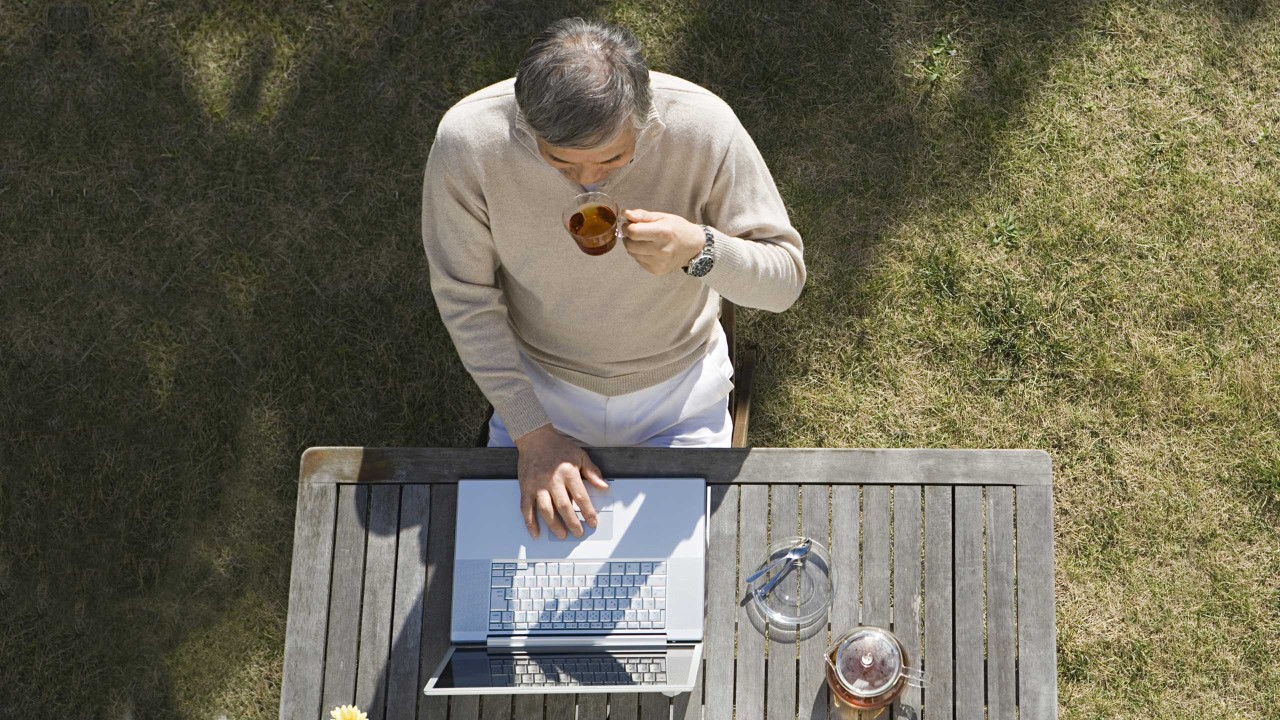 Man using laptop.