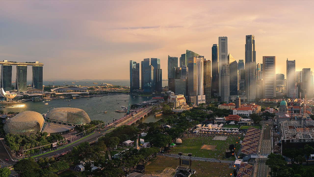 The Singapore skyline; image used for HSBC Singapore Foreign Exchange
