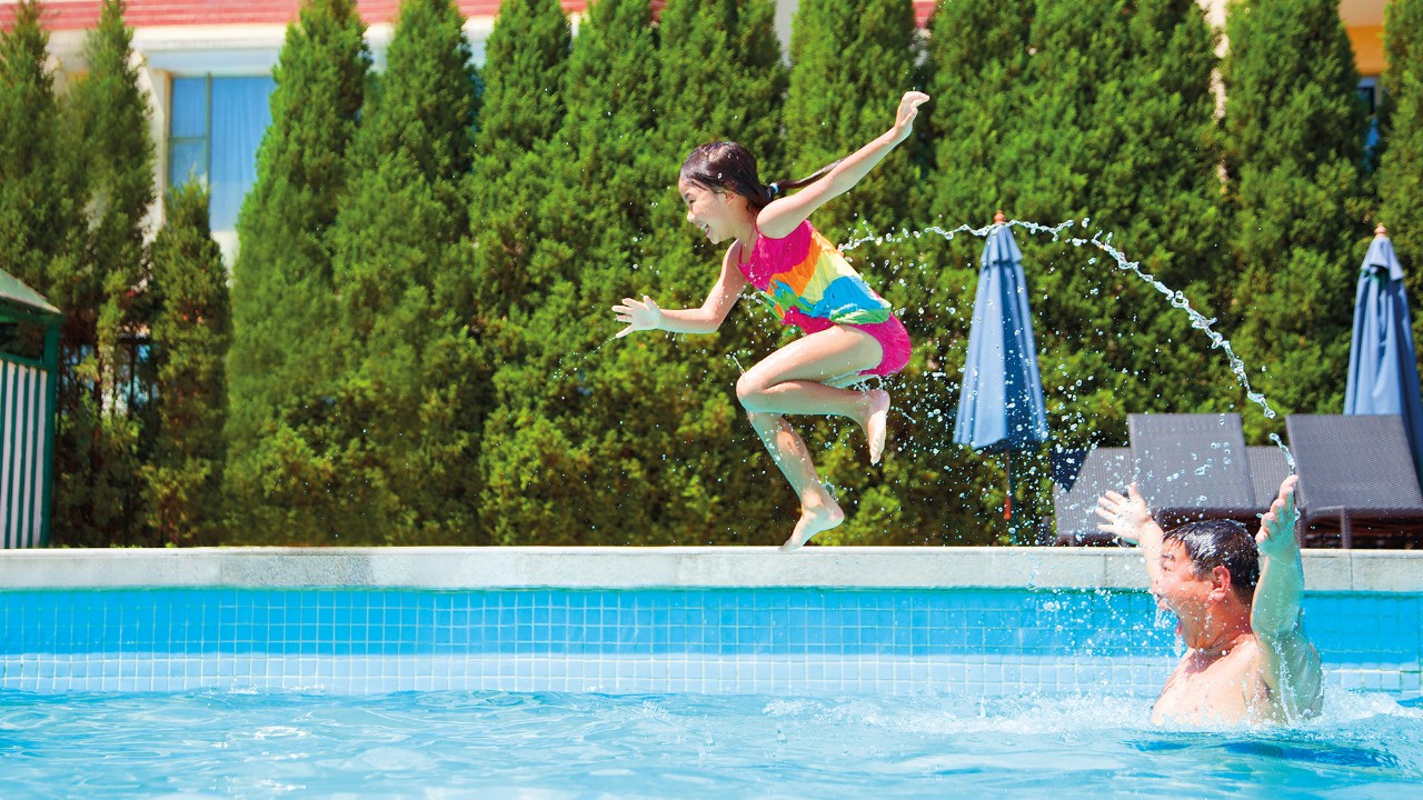 Find out more about HSBC Advance Account, image used for HSBC Advance.