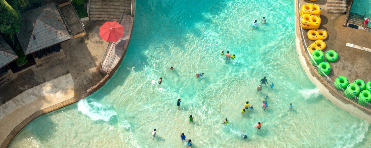 水上公园俯视图；图片使用于汇丰“惬意享受充满活力的新加坡式生活”文章页面